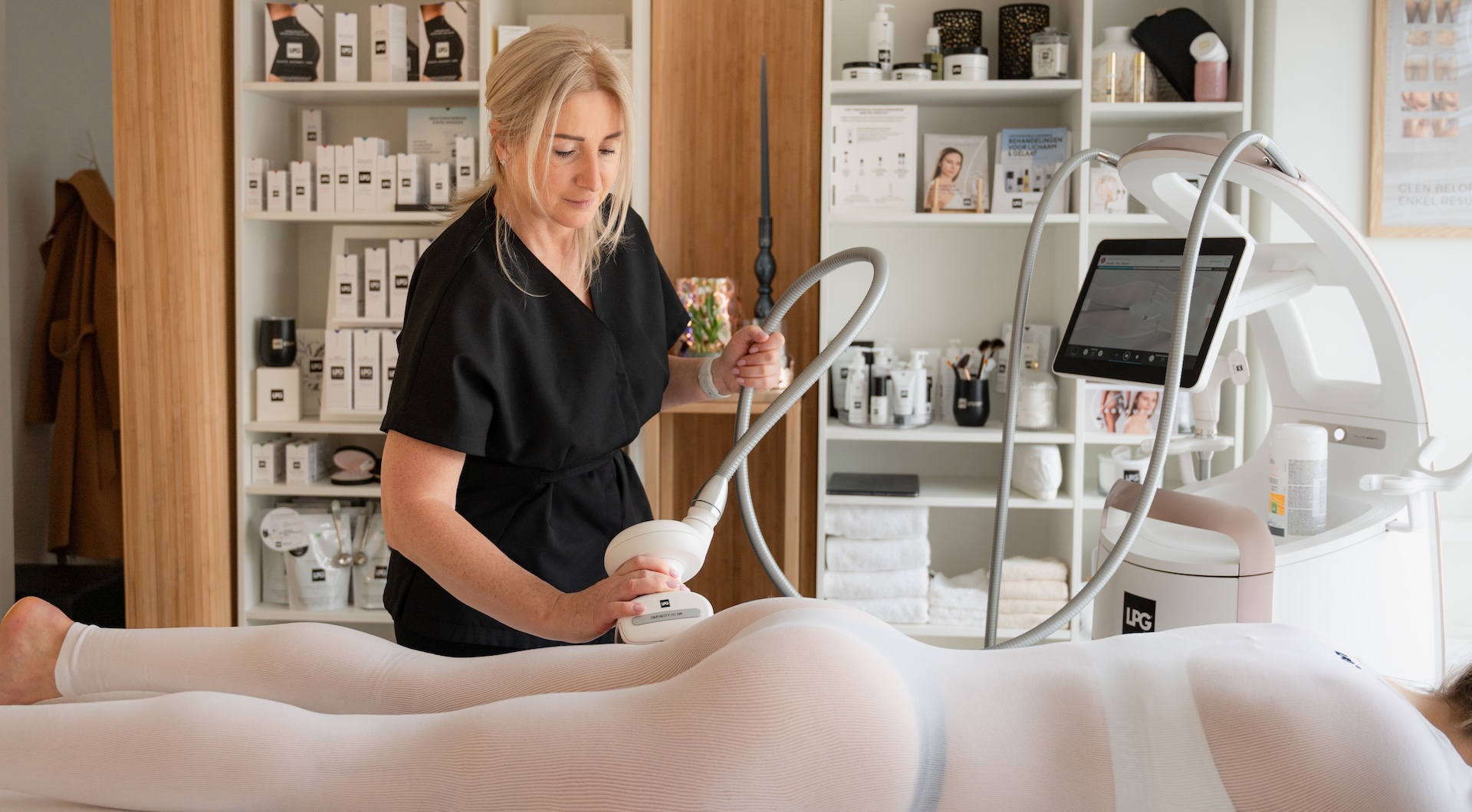 Contour & Care - Beauty Salon